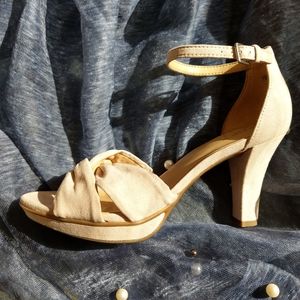 Naturalizer Dawson Suede Knot Platform Sandals 7.5